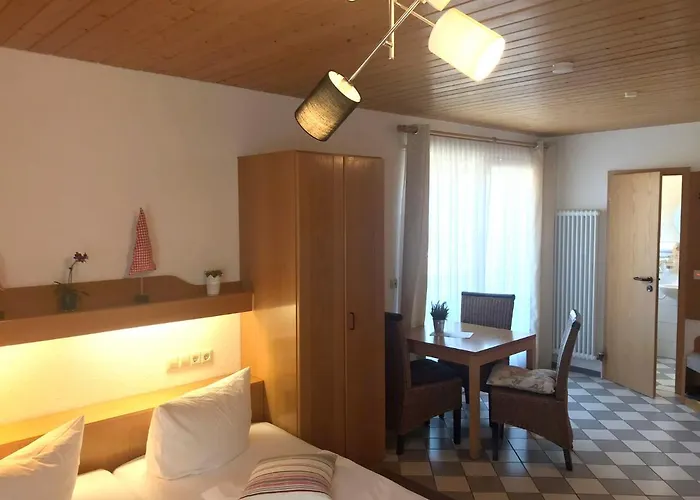 Self-check-in & Am Bergsee Pensionat 3*