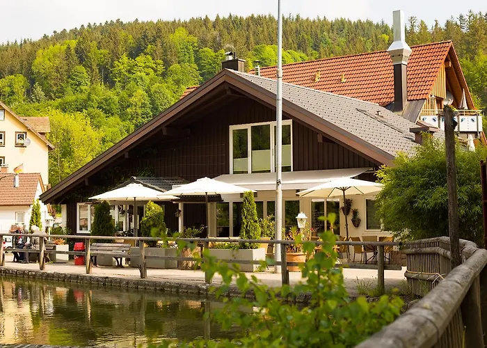 Self-check-in & Am Bergsee Pensionat 3*